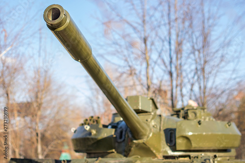 muzzle gun battle tank on armored turret