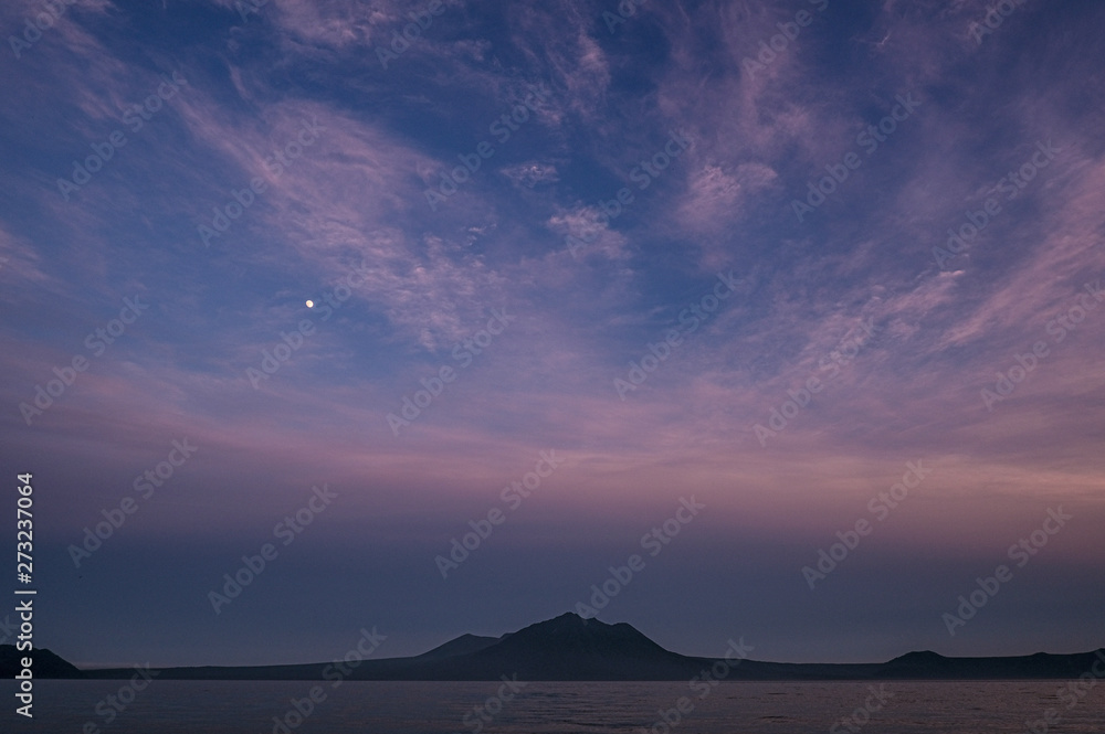 支笏湖の夕景1（Evening view of Lake Shikotsu）