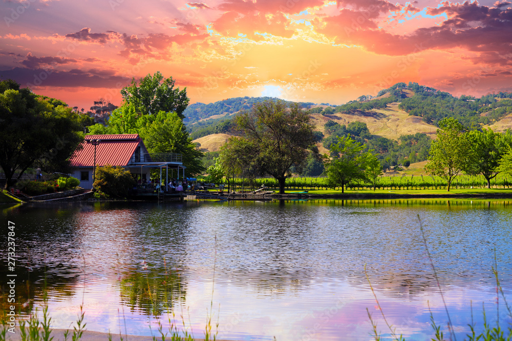 Fototapeta premium Fire Lake Sunset