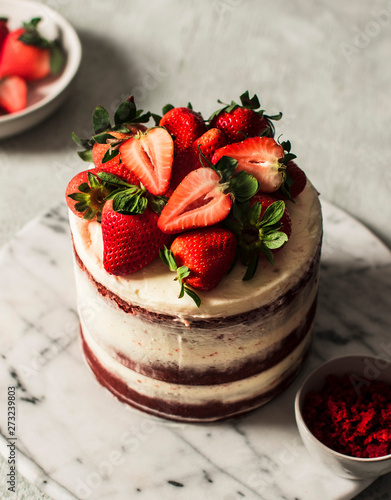 Red Velvet Naked Cake photo