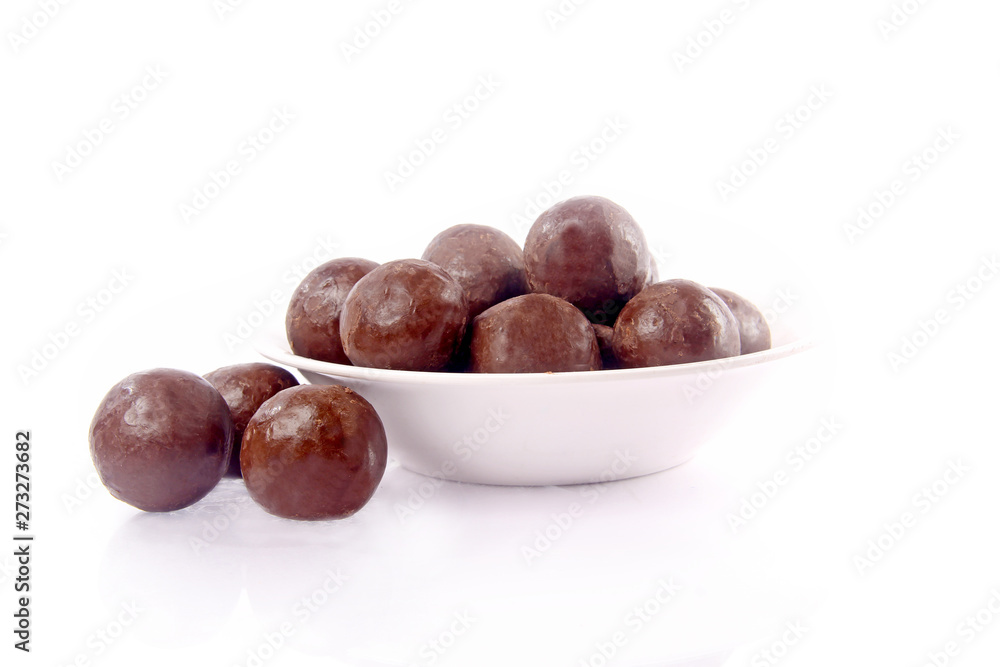 Obraz premium chocolate hazelnut in bowl