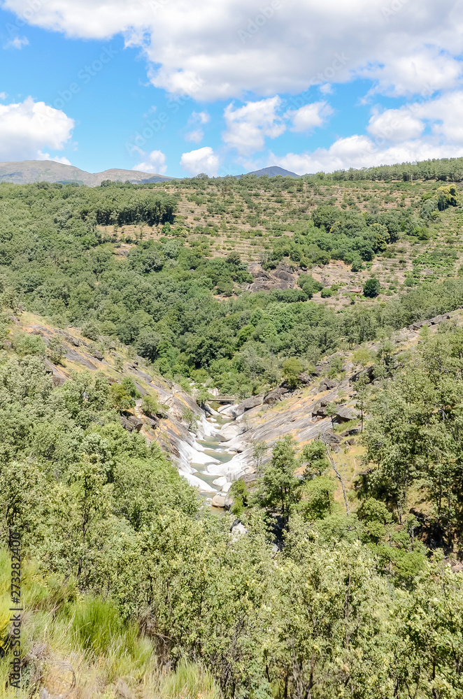 throat of the hells in Extremadura