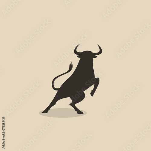Bull, cow icon - isolated vector illustration - Vector