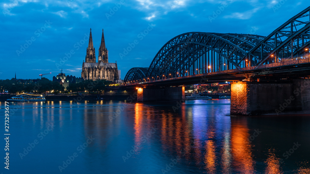 Obraz premium köln vertikal