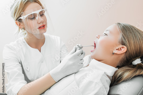curing teeth process