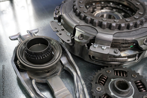 Clutch automatic transmission DSG. Details and modern technology of the car.