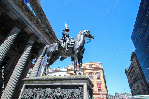 Glasgow Icon Gallery of `Modern Art and Duke of Wellington with cone