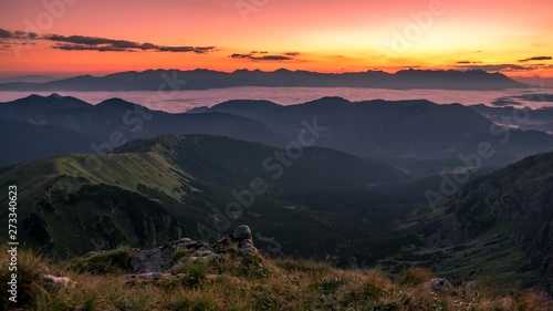 4K timelapse The landscape wakes up in a new wound, the horizon color the sunrise