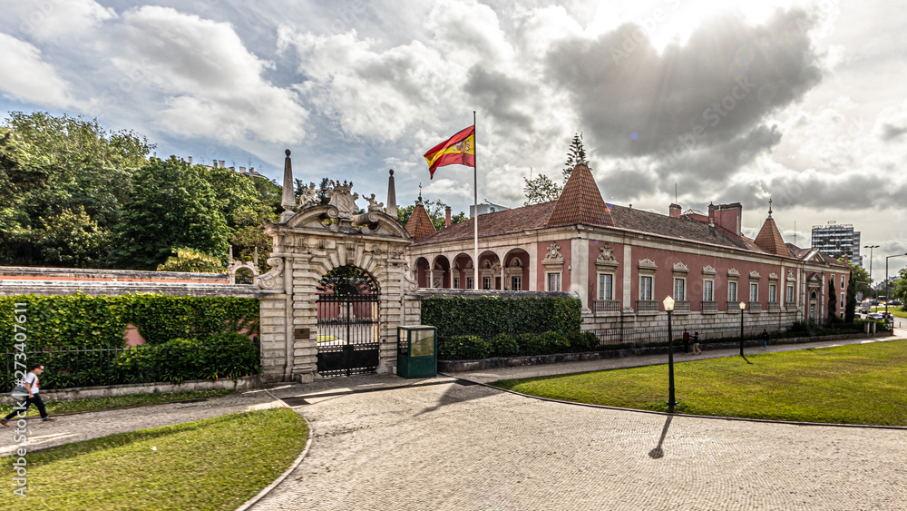 Fototapeta premium spanish embassy in lisbon