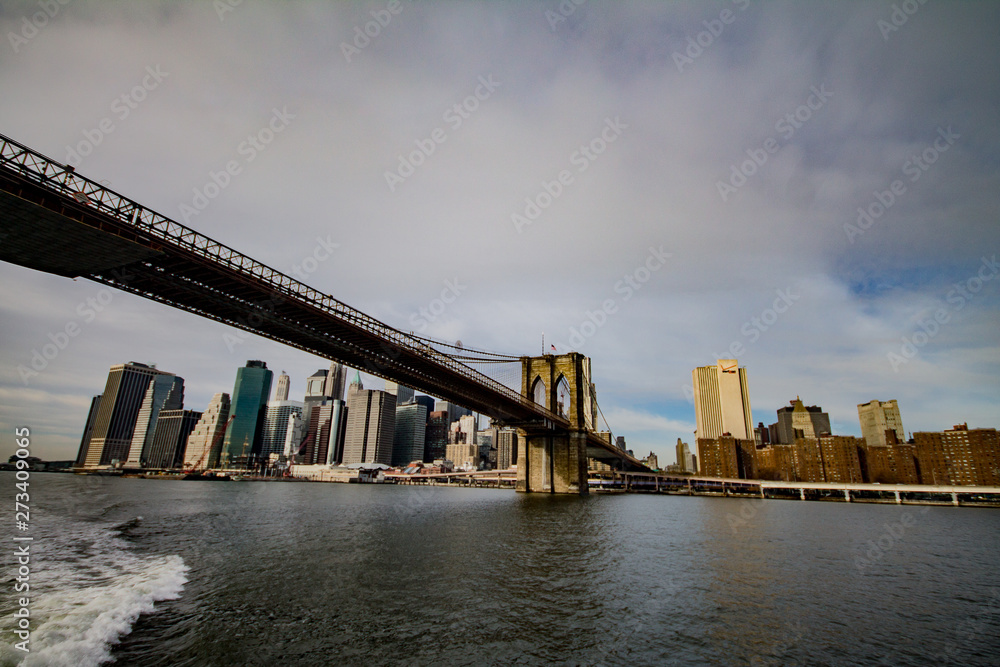 Fototapeta premium brooklyn bridge in new york