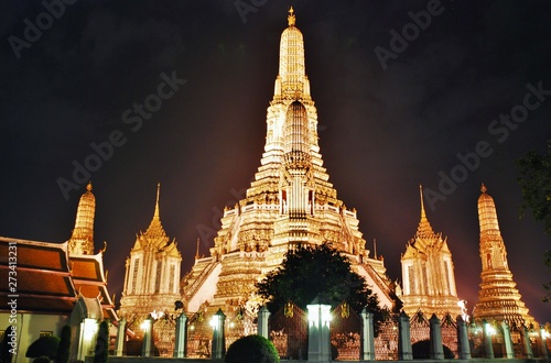 ワット・アルン（ Wat Arun ）夜景 / バンコク