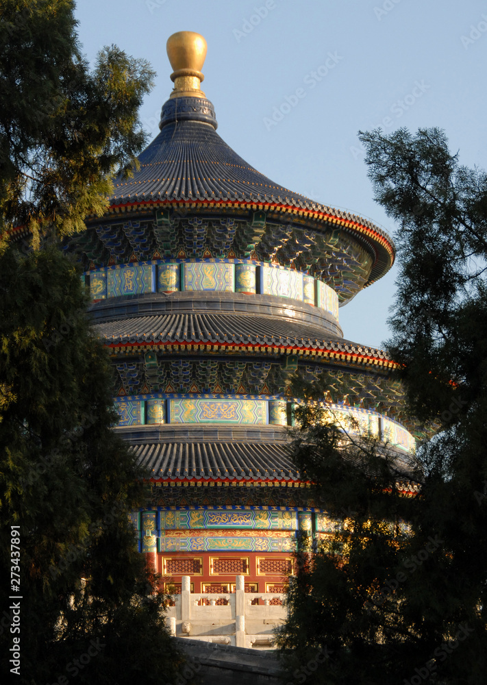 Obraz premium Temple of Heaven in Beijing, China (Tian Tan in Beijing, China). Tiantan literally means Altar of Heaven. This temple is the Hall of Prayer for Good Harvests. Temple of Heaven, Beijing tourist sight.