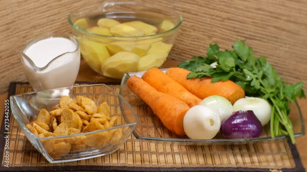 Peeled vegetables are on a plate. Peeled vegetables are on a plate.