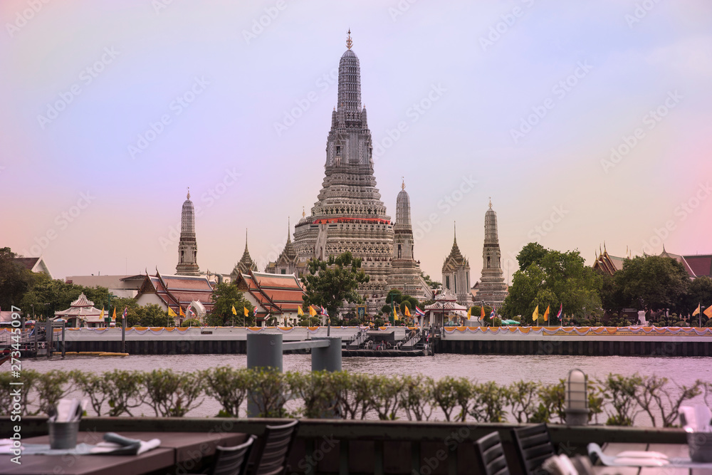 Fototapeta premium ワットアルン