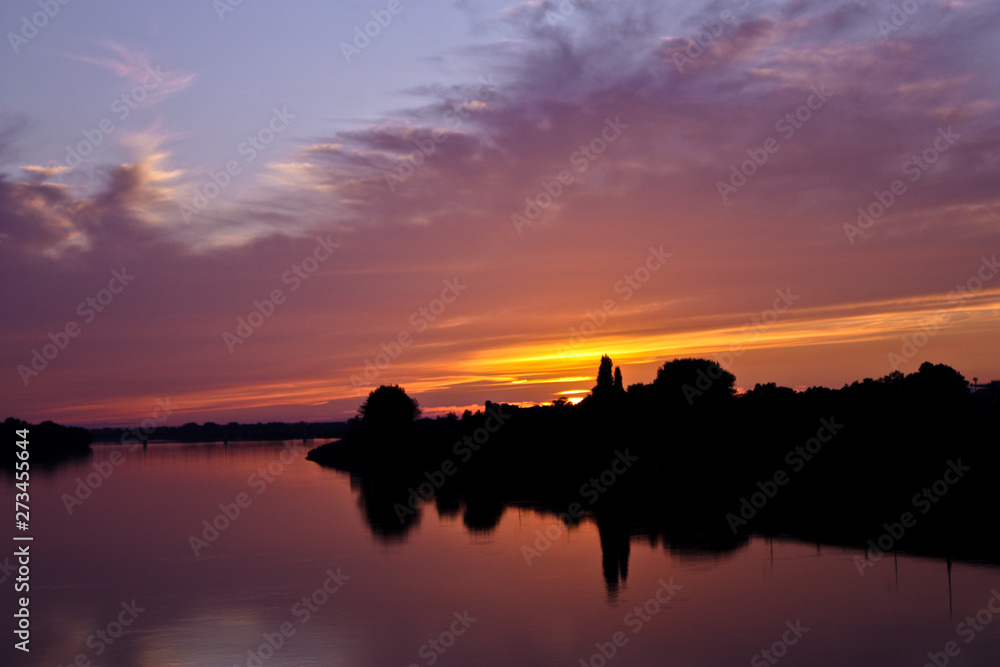 Naklejka premium Danube en couleur