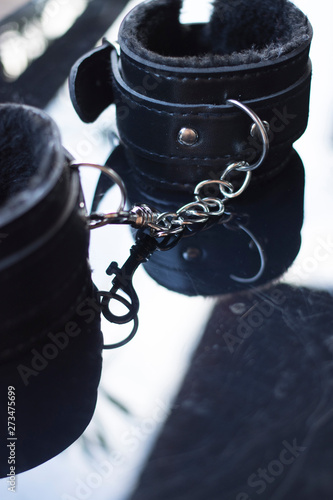 Leather bondage s&m handcuffs