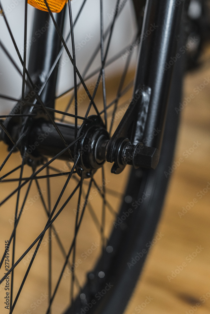 Detailaufnahme BMX Rad schwarz metallic Detailaufnahme BMX Rad schwarz metallic