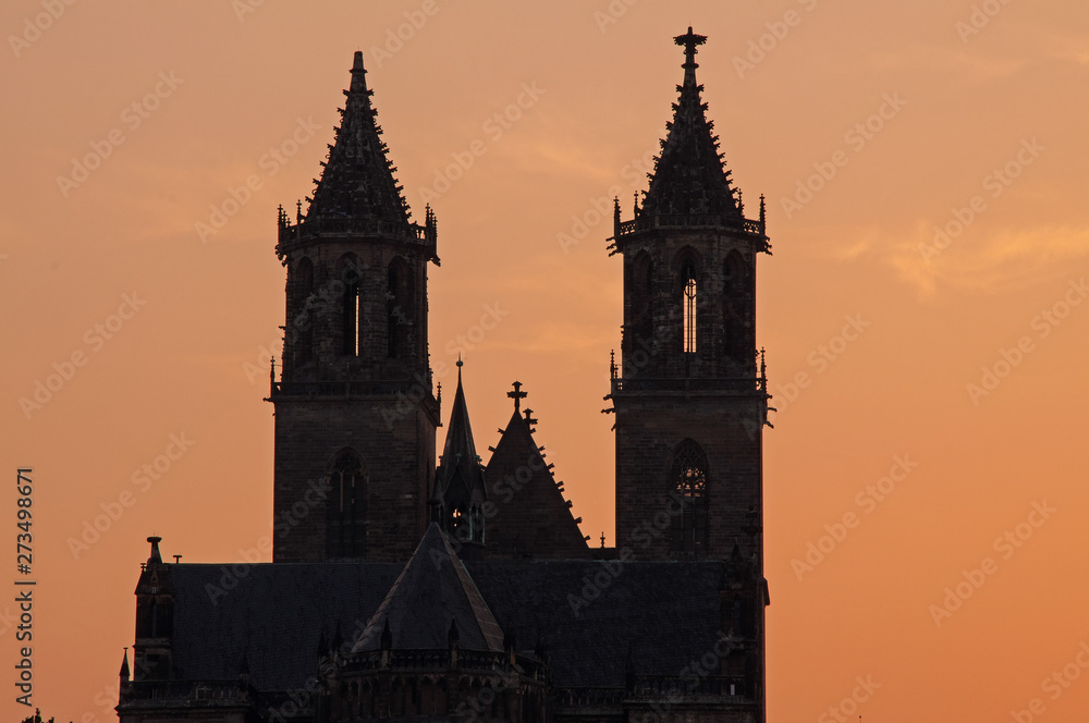 Magdeburger Dom im Abendlicht