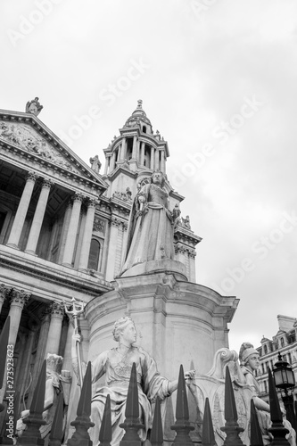 Statue in black and white