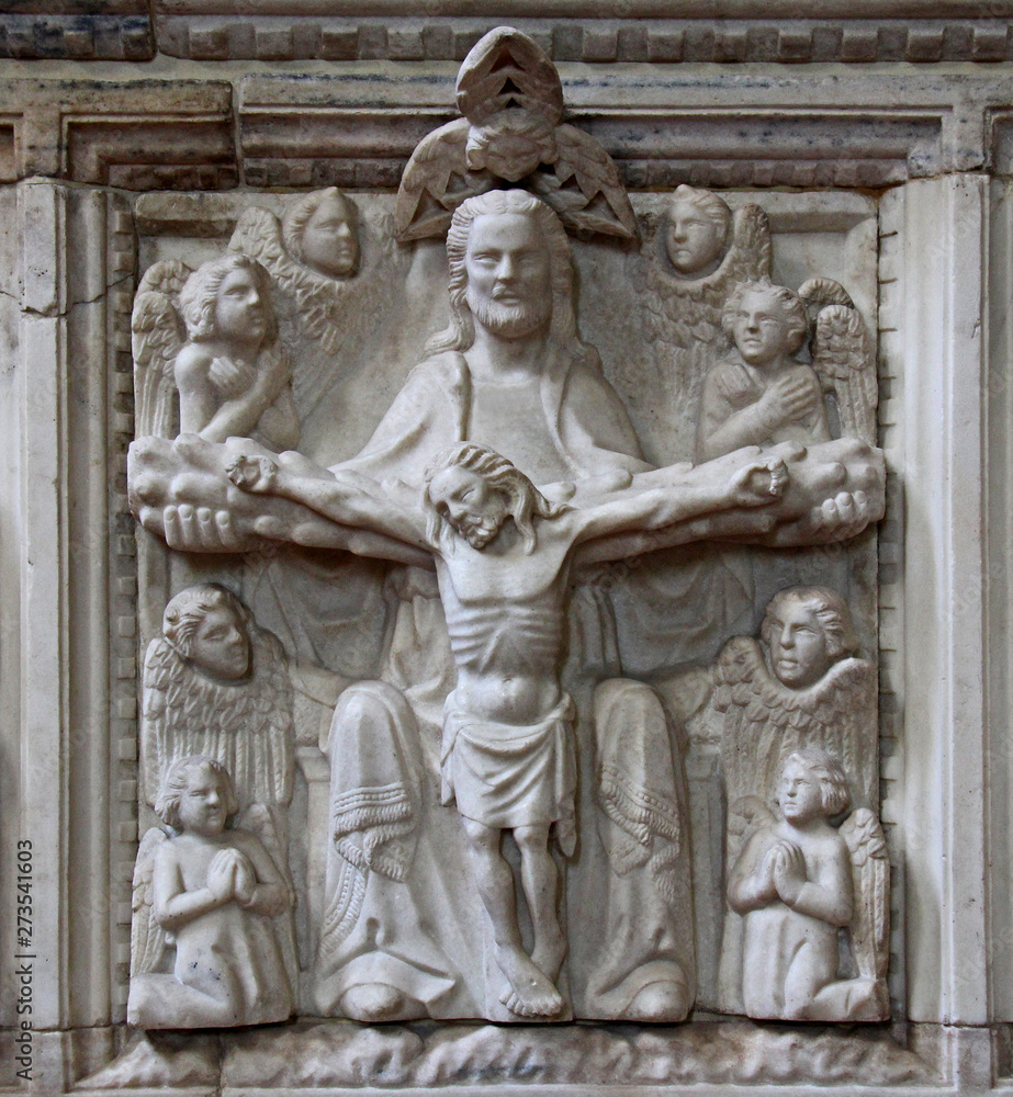 la Santa Trinità e Angeli; formella del sarcofago di Martino Aliprandi; chiesa di San Marco a Milano