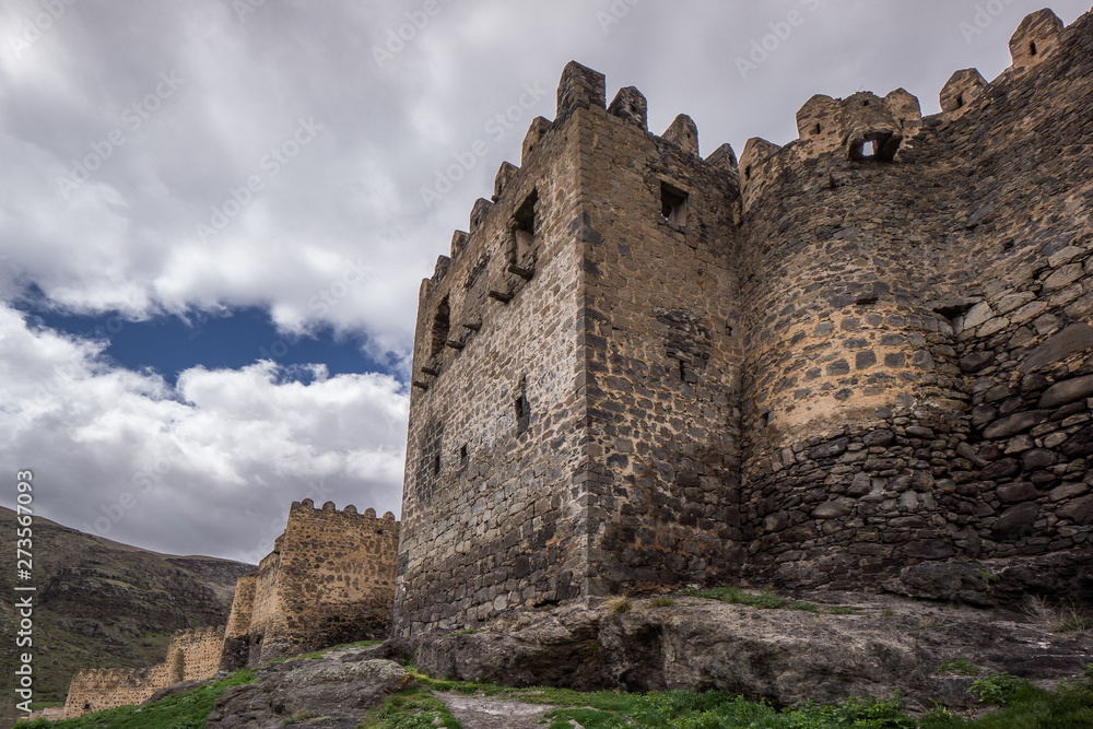 Khertvisi castle ancient caucasus fortification