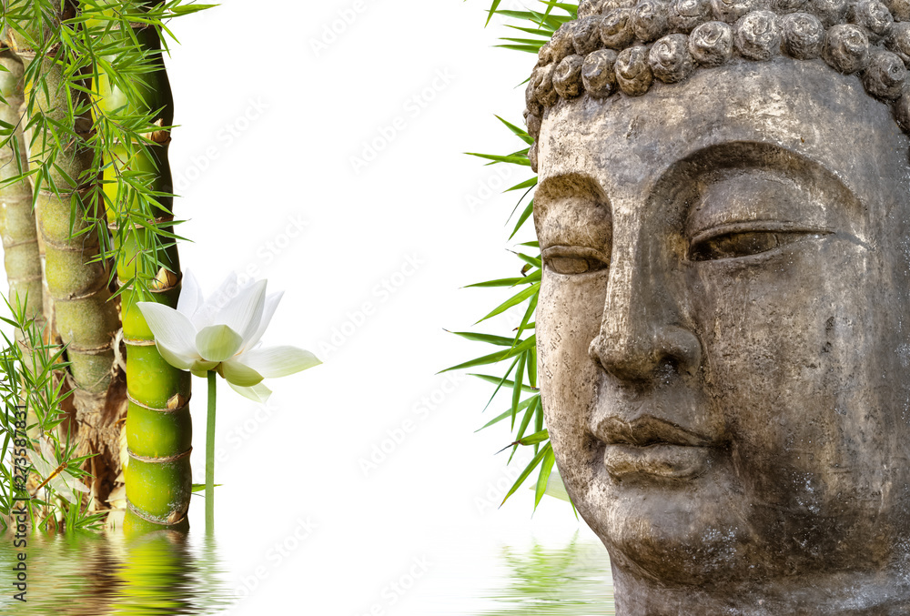 Fototapeta premium Statue de bouddha, bambous et lotus aquatique