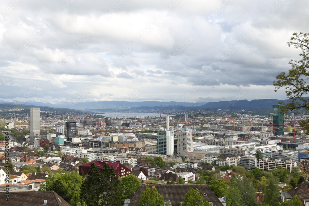 Aussicht über Zürich vom Hönggerberg, Schweiz