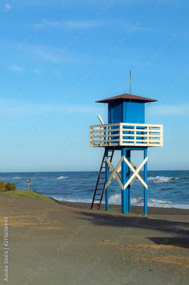 Torre de salvavidas en la playa / Lifeguard tower on the beach. Rincón de  la Victotia, Málaga Stock Photo | Adobe Stock