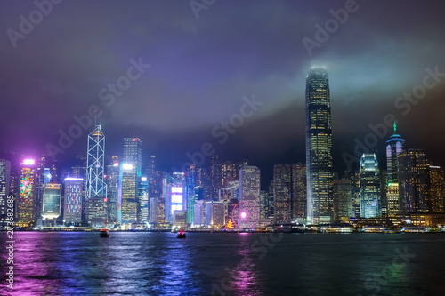 香港 ビクトリアハーバー 夜景 曇天