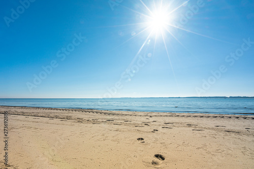 Fototapeta Naklejka Na Ścianę i Meble -  a photo of the beach in beautiful weather