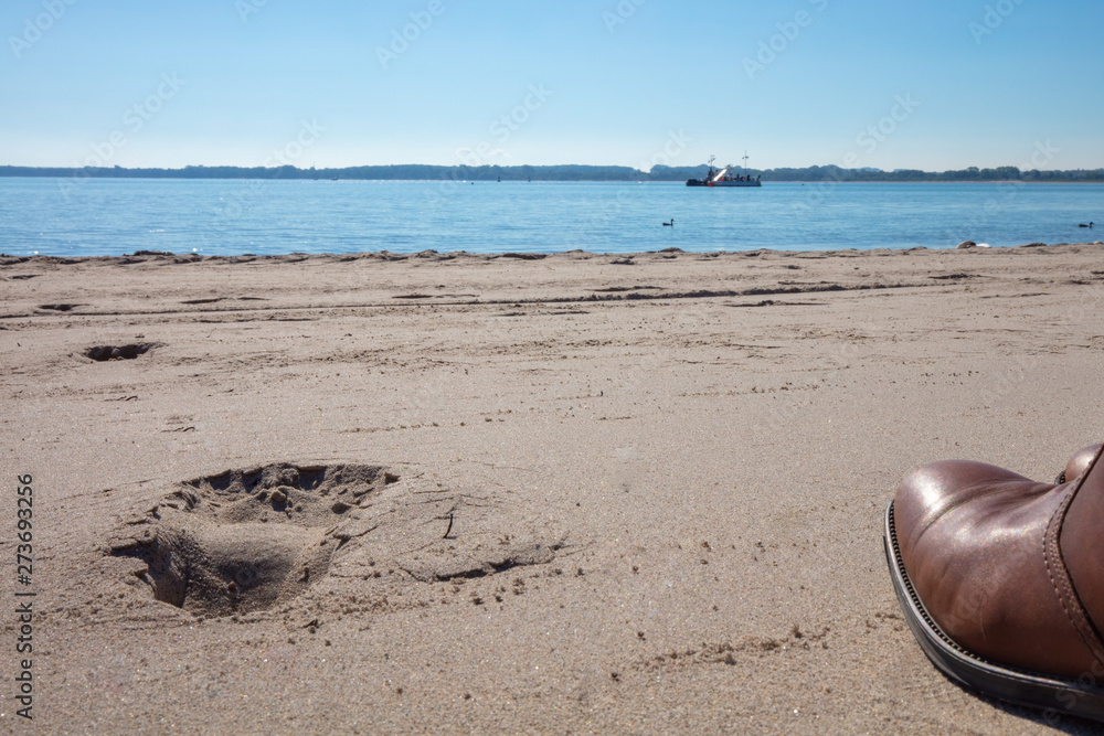 Obraz premium a photo of the beach in beautiful weather