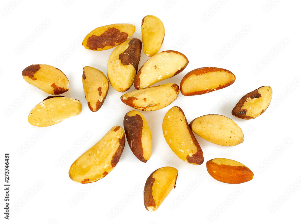 Obraz premium Brazil nuts isolated on white background