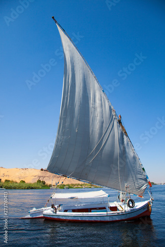 Faluca, Assuan, Valle del Nilo, Egipto photo