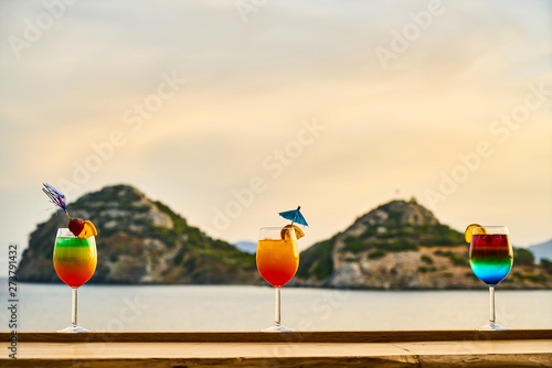 Foto Tasty alcoholic beverage in a hotel