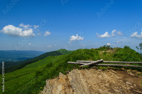 Fototapeta Naklejka Na Ścianę i Meble -  bieszczady panorama połonin