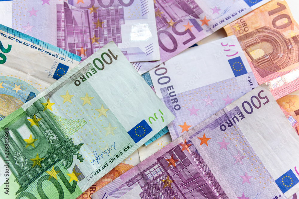 Stapel EURO-Geldscheine zeugt von Reichtum, Gewinn, Prämie, Lohn, Gehalt und Finanzcheck Stapel EURO-Geldscheine zeugt von Reichtum, Gewinn, Prämie, Lohn, Gehalt und Finanzcheck