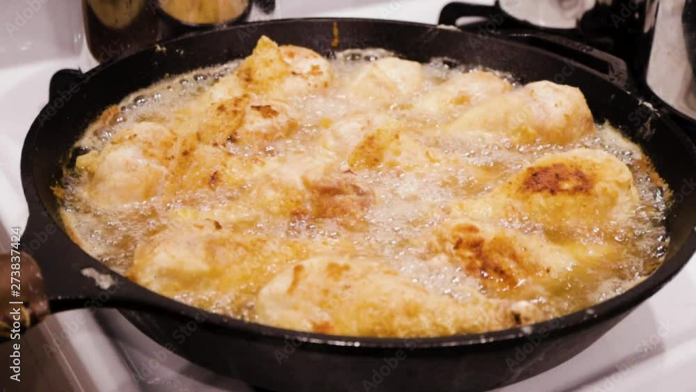 Frying Chicken Drumsticks for Dinner Frying Chicken Drumsticks for Dinner