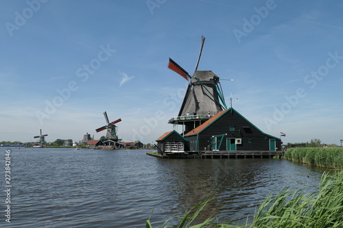 dutch windmill in holland © Mathias