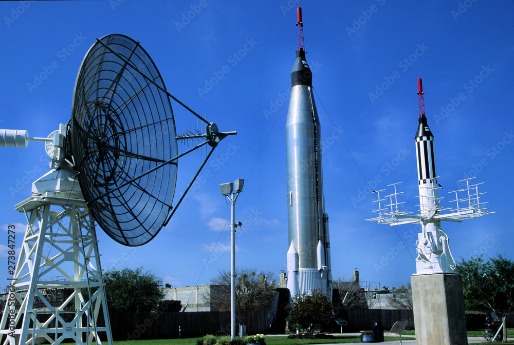 antennen , raketenausstellung
