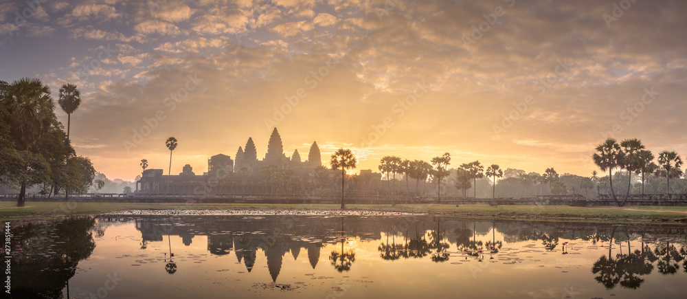 Naklejka premium Kompleks świątynny Angkor Wat Siem Reap, Kambodża