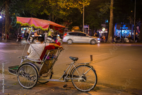 vietnam hanoi bike taxi