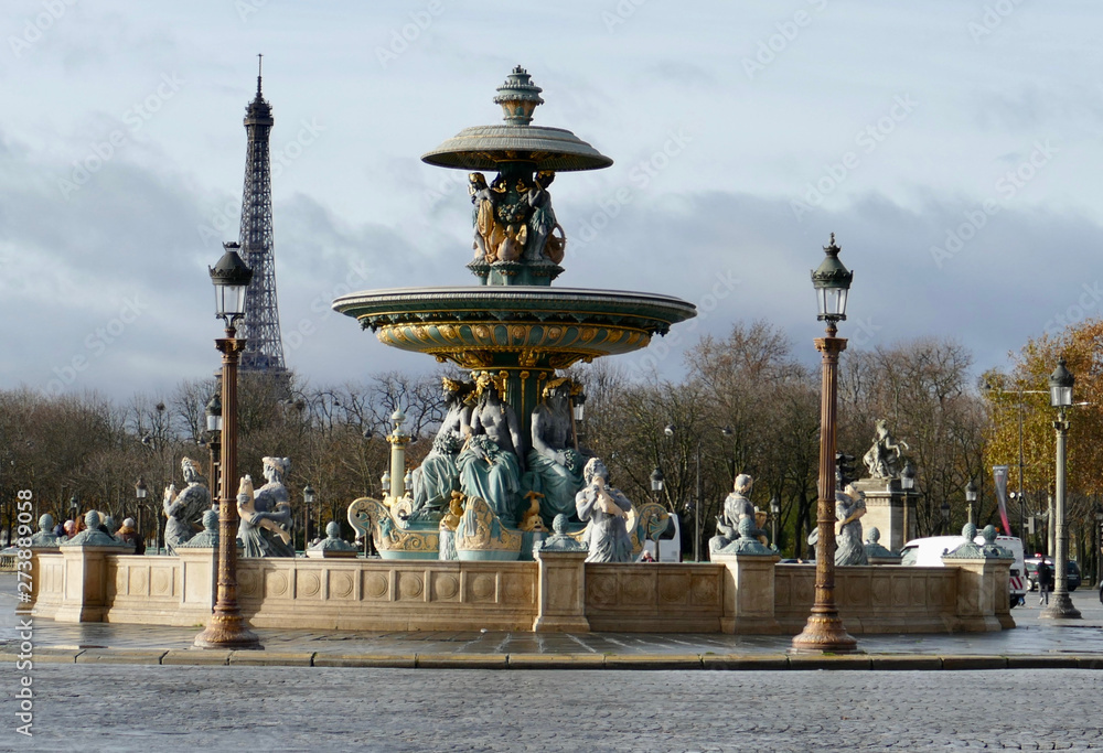 Fountaine des Mers, Place de La Concorde, Paris, France