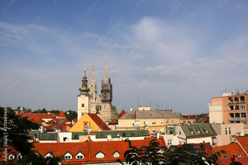 Obraz premium Panoramic view of Zagreb, Croatia with landmark Cathedral of the Assumption of the Blessed Virgin Mary and St. Mary Church. 