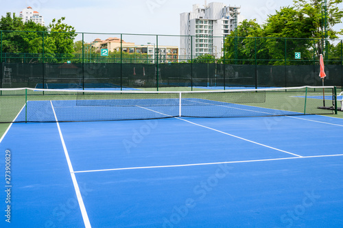 Wallpaper Mural Whole blue tennis court, synthetic rubber lawn Torontodigital.ca
