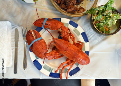 Obraz na plátně Lobster on plate after lobster boil