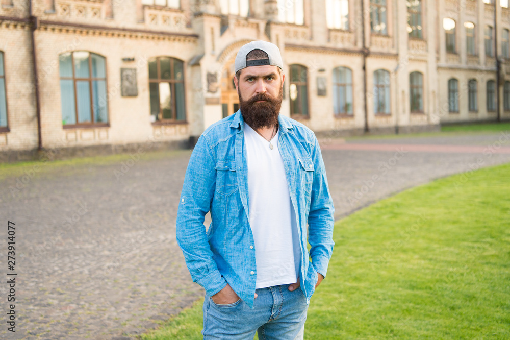 Blue Baseball Cap with Blue Jeans Relaxed Summer Outfits For Men