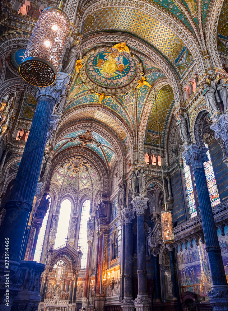 Obraz premium LYON, FRANCE - JUNE 13, 2019 : The Basilica Notre Dame de Fourviere, built between 1872 and 1884, located in Lyon, France.