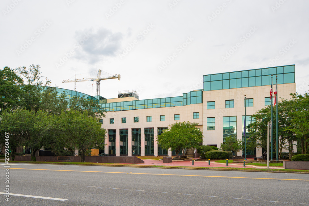 Naklejka premium Photo of the Leon County Courthouse Tallahassee FL