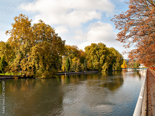 Tableau sur toile City view of Zurich along Limmat river in Switzerland