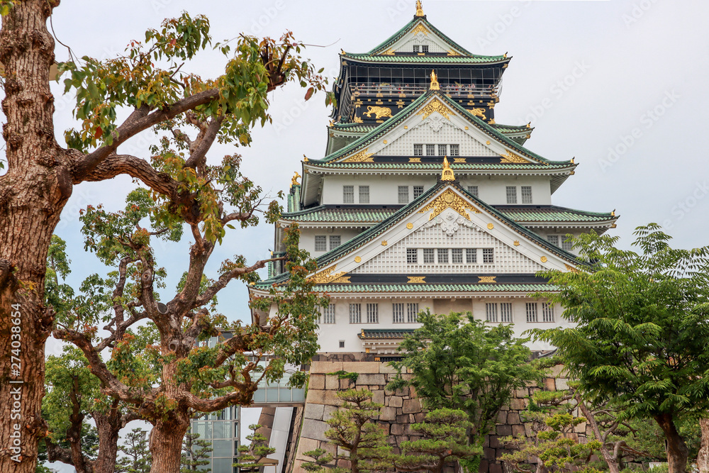 Osaka Castle is the famous destination in Osaka, Japan